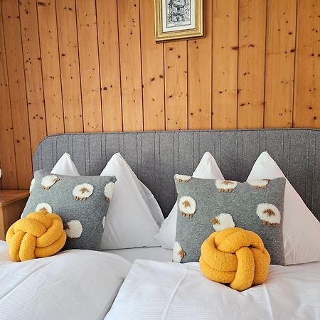 Apartment Klein Matterhorn - Haus Miranda Täsch Esterno foto