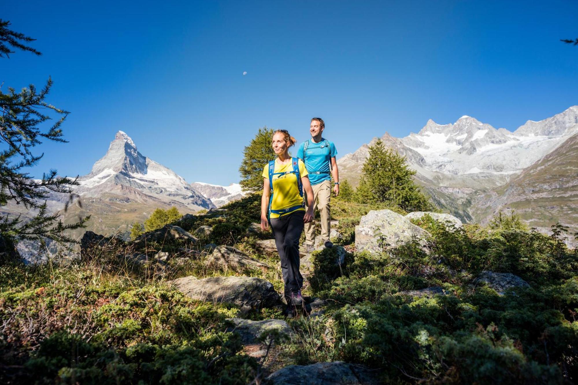 Apartment Klein Matterhorn - Haus Miranda Täsch Esterno foto